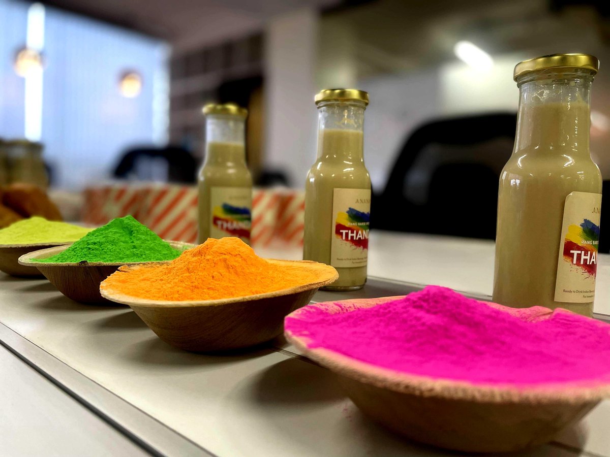 kutumbapp's tweet image. "Colors being the most important element of our lives, cheers to our marvelous team. @kutumbapp wishes you a very Happy Holi!"
#होली #holi2022 #kutumb #officeculture #holiparty #officelife #life #colors #foodandbeverage #thandai #funatwork #funday #festivalofcolours