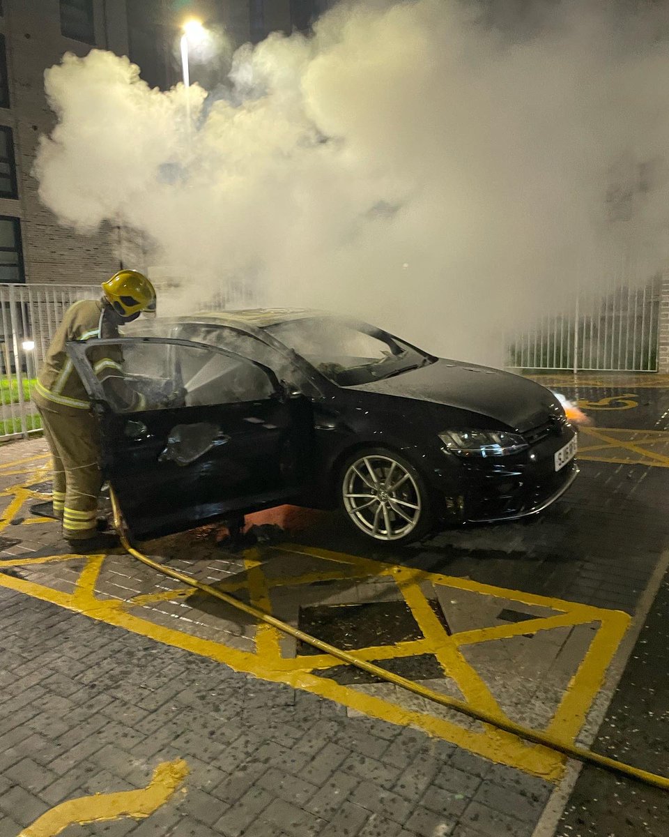 bradddlewisss's tweet photo. 2 nights ago these 2 rodents done my car around 1.15am 17/03 on Little Dovehill / Great Dovehill, just off the Gallowgate. Recon they tried to hot-wire it and failed so torched it and any evidence that would of been left. Long shot on finding out who they were but any info will… https://t.co/Unz2HePbS7