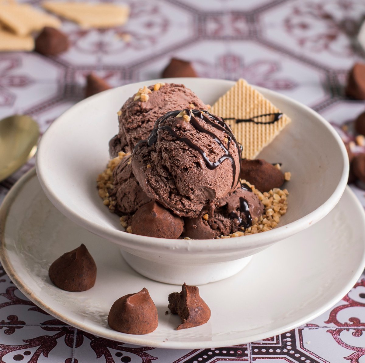 Novedad 2022: Helado de Chocolate Trufado. Muy pronto en las grandes cadenas de distribución.
#LaIbense1892 #instantesenormes #helados #helado #icecream