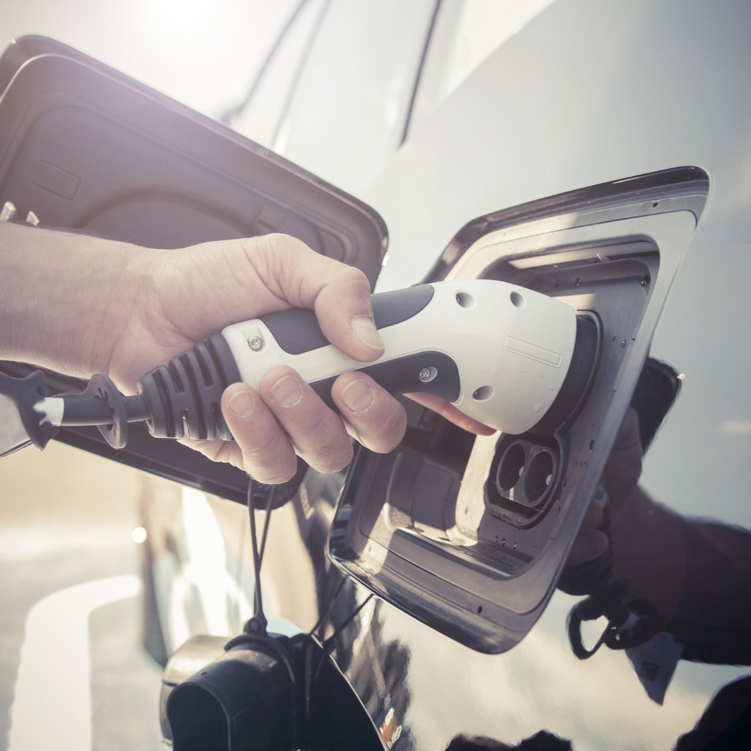 werenode's tweet photo. Many people are thinking about buying electric cars as the price of gas is increasing. However, one major inconvenient of EV is where to find charging stations. Werenode has a solution for you.

  Find more on https://t.co/FBOCVA6J5a

#EVcharging #werenode #XTZ #WRC #Blockchain https://t.co/IU7OwMkJjy