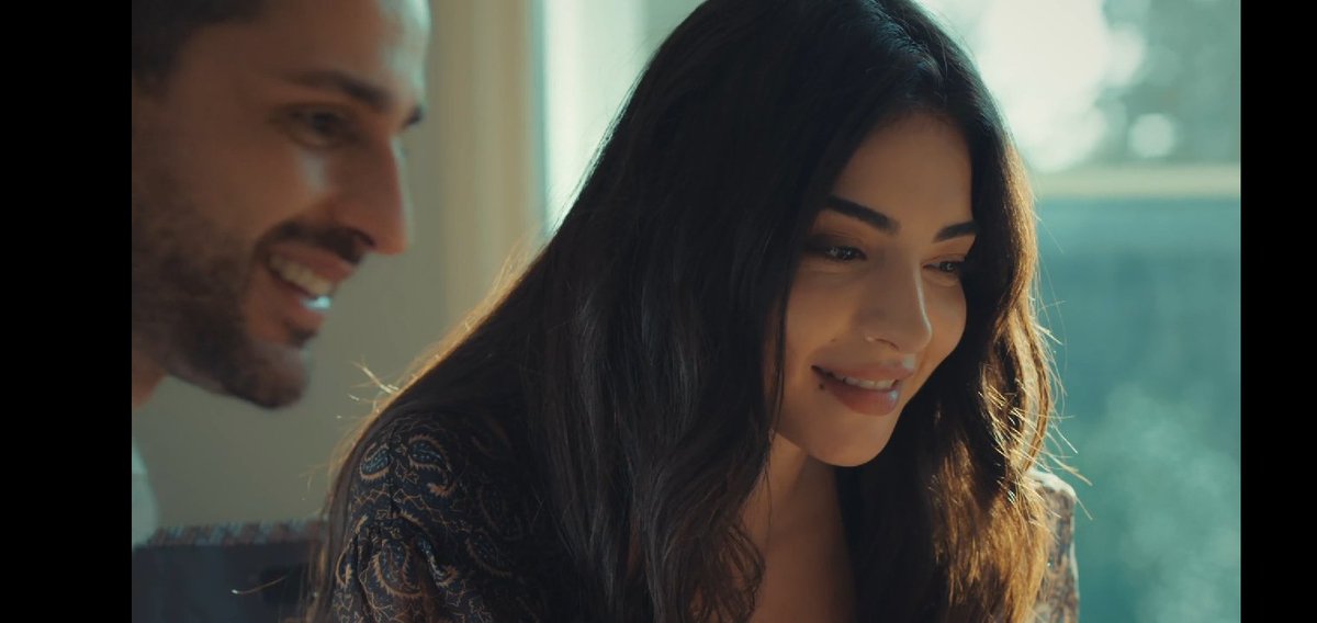 Smhude's tweet photo. İlk defa doğru düzgün güzel bir sahne verdiler 😍
#HayallerVeHayatlar #MelisaAsliPamuk #EmSet https://t.co/DdCW7p6zLU