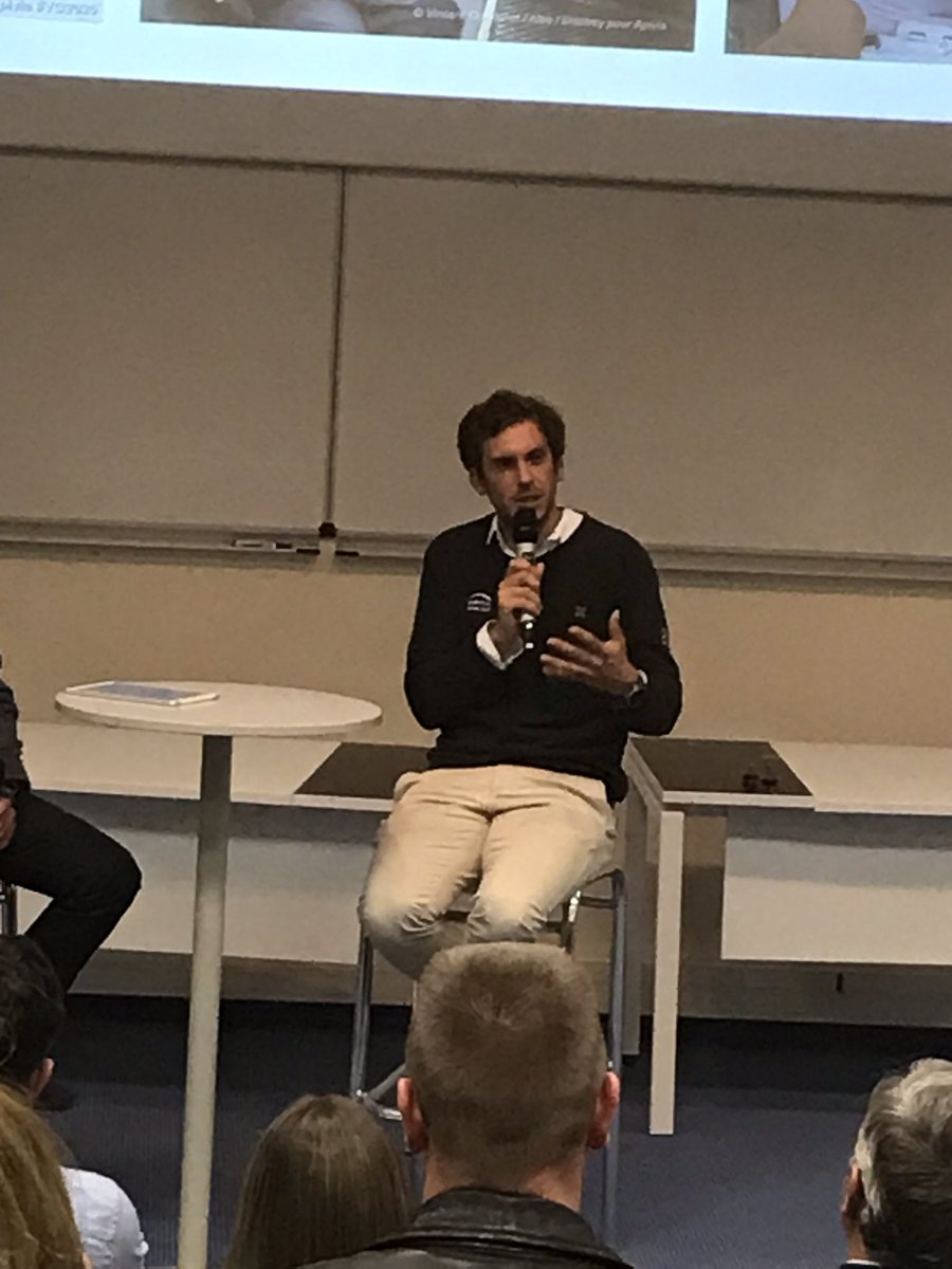 Belle soirée organisée par le Club des #Entrepreneurs du #Niortais, avec <a href="/CharlieDalin/">Charlie Dalin</a> qui nous a fait partager son aventure du <a href="/VendeeGlobe/">Vendée Globe</a> et la préparation de ses projets avec son équipe @ApiviaVoile . <a href="/CCIDeuxSevres/">CCI Deux-Sèvres</a>
