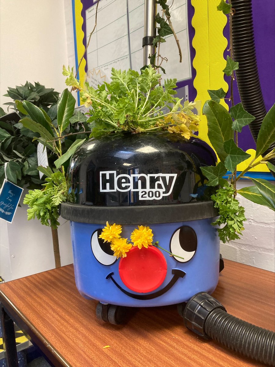 Science week at Harby Primary has been fantastic. Visitors - local farmer Nick and grain processor and merchant Paul Towns have enhanced the children’s experience and understanding. Even Henry has been thinking about this year’s theme: Growth! 😊🌵🌴🍀🪴🎋🌷