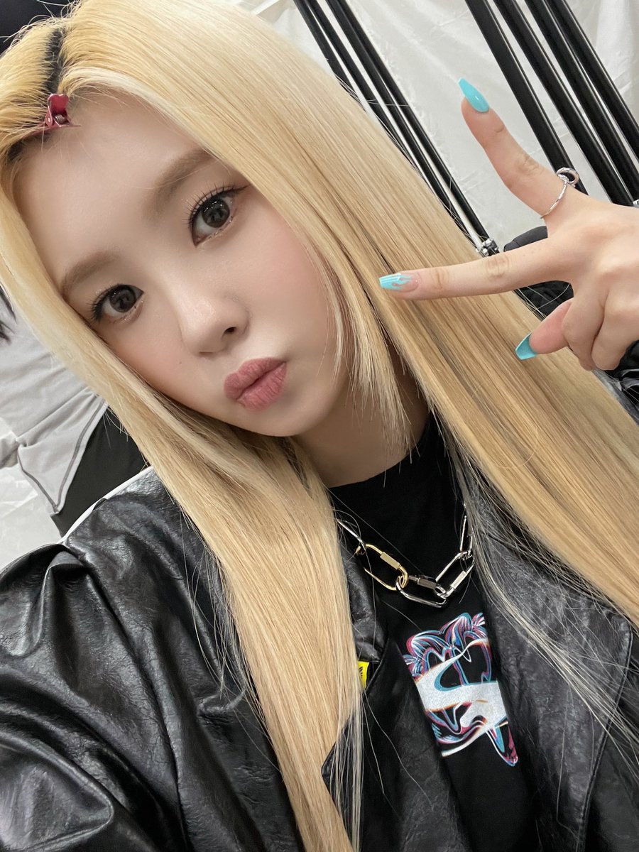 picskdayeon's tweet photo. cool dayeon https://t.co/uyD0F4Bqy0