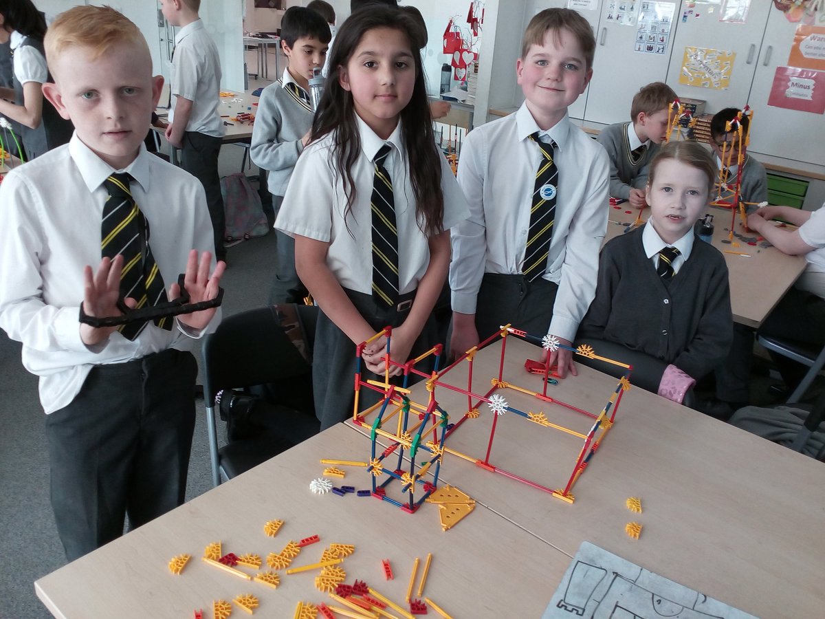 stclarespserc's tweet image. STEM afternoon. We were challenged with creating a Scottish castle using K'inex and a specific design brief. We were able to self asses our work using the success criteria.  #ERCSTEM