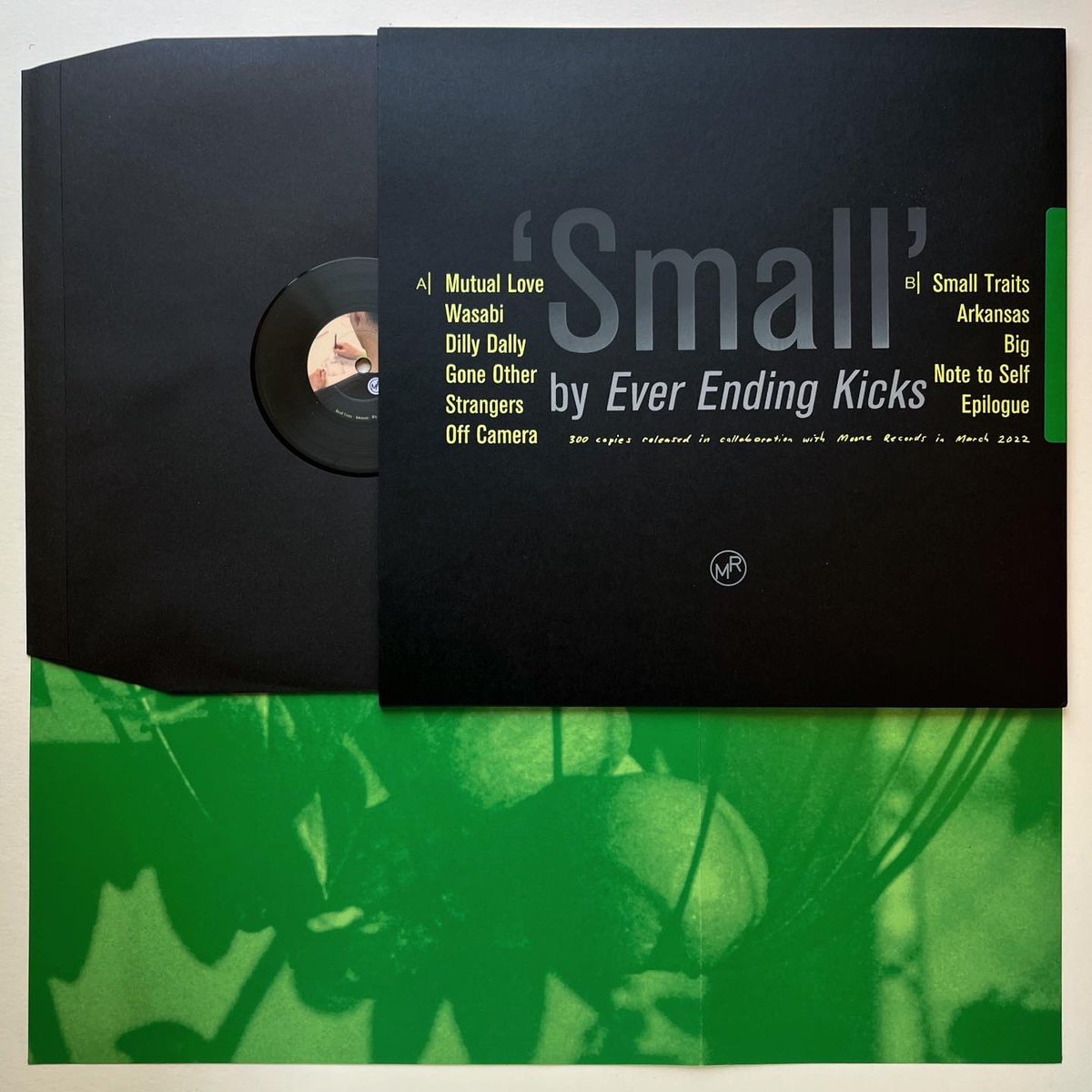 everendingkicks's tweet photo. My new album 'Small' came out today!
https://t.co/jAx8biltie https://t.co/E2kPYjAfrJ