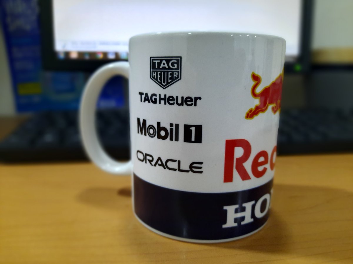 jcfreak2332's tweet photo. #Ready #F12022 #redbullracing #RedbullTeam #ChecoTeam @F1 @SChecoPerez #CoffeeTime https://t.co/qXUkQydRSY