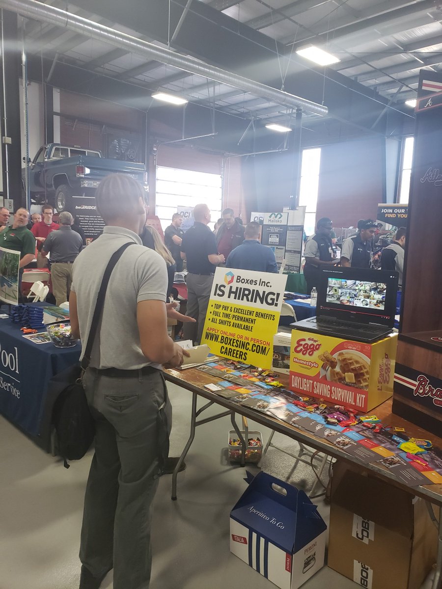 MidAmDisplay's tweet image. Thank you to everyone who came by our booth during Ranken&apos;s Job Fair. 

We enjoyed getting to meet you and hope to see you again as future employees. 

In case you missed us at the event, you can apply for jobs online by following the link:

midamericadisplay.com/careers/
.
.
#jobfair