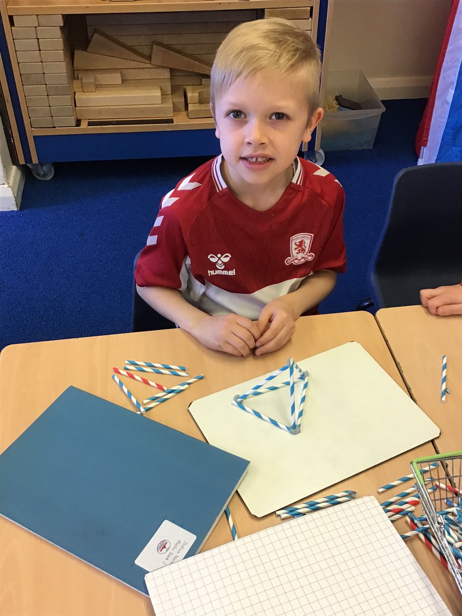 YarmPS's tweet photo. Exploring edges and vertices of 3D shapes #ypsmaths #KS1 https://t.co/Nx8VPtx4Wj