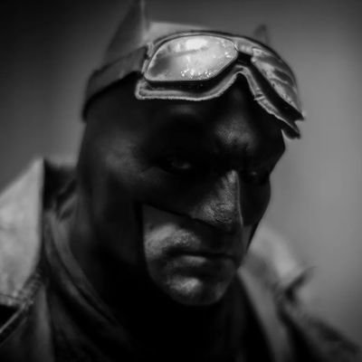 Por el mejor Batman de la historia. #RestoreTheSnyderVerse