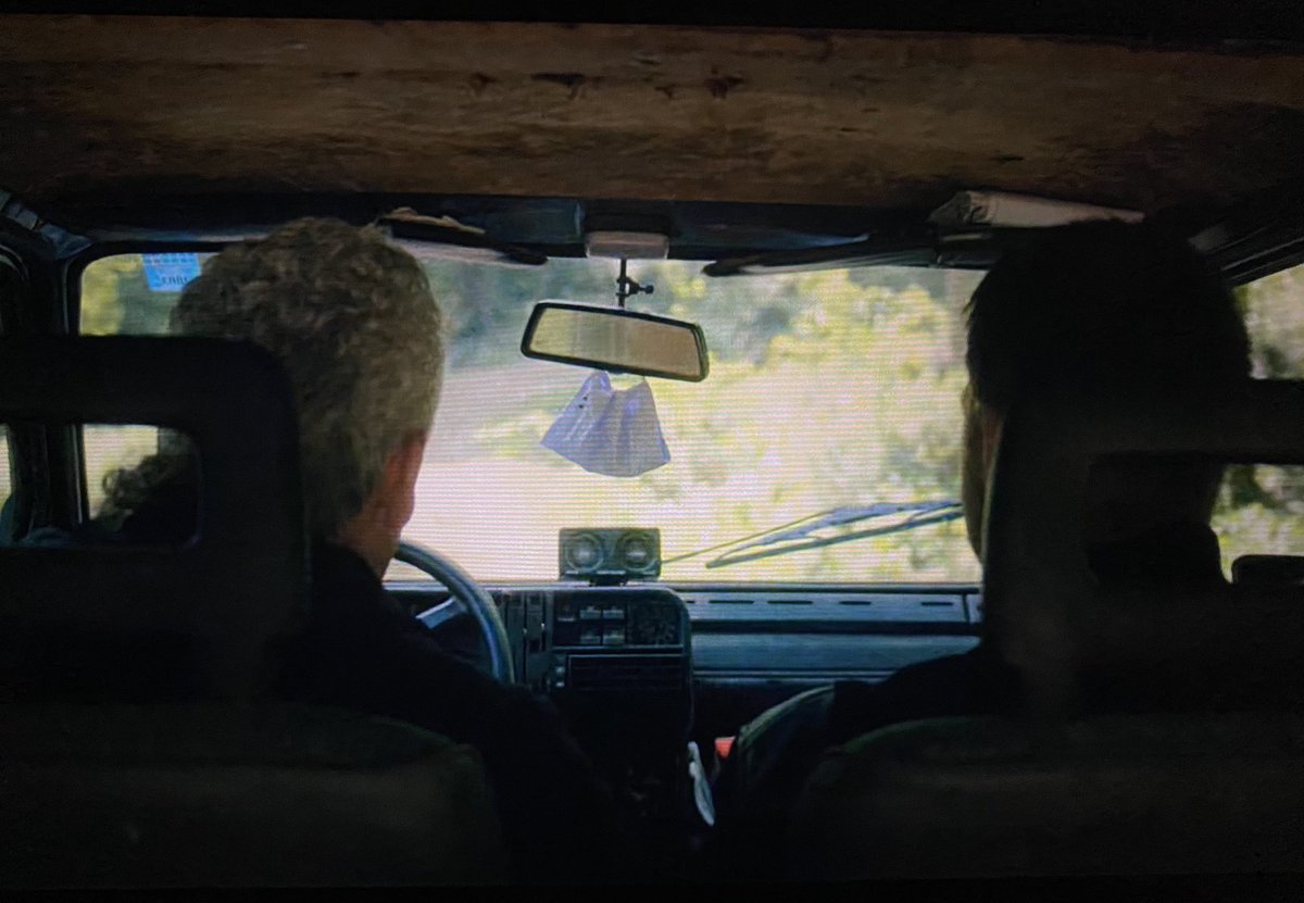 Roberto Baggio e la mascherina sullo specchietto retrovisore. La genialità italiana che accumuna un po’ tutti.

<a href="/alecattelan/">alessandro cattelan</a> #UnaSempliceDomanda