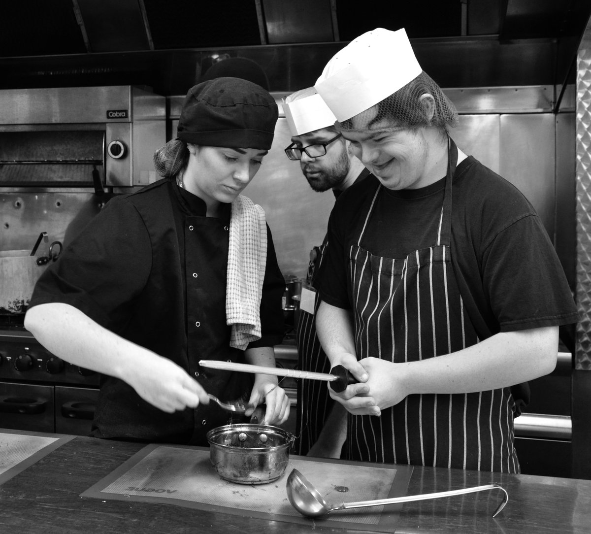 Foxes Hotel tweet media