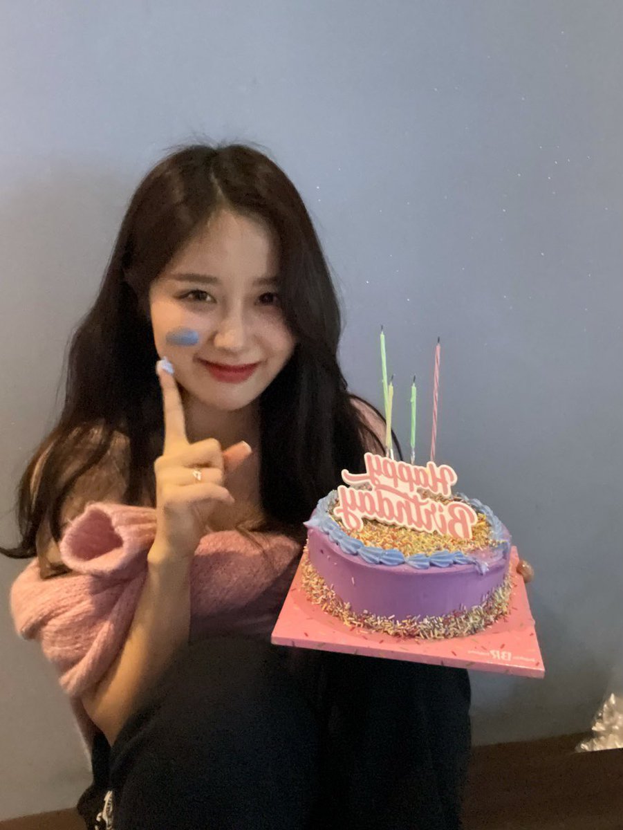 btslusol's tweet photo. March born 🎂 https://t.co/eEGIt1GZgN