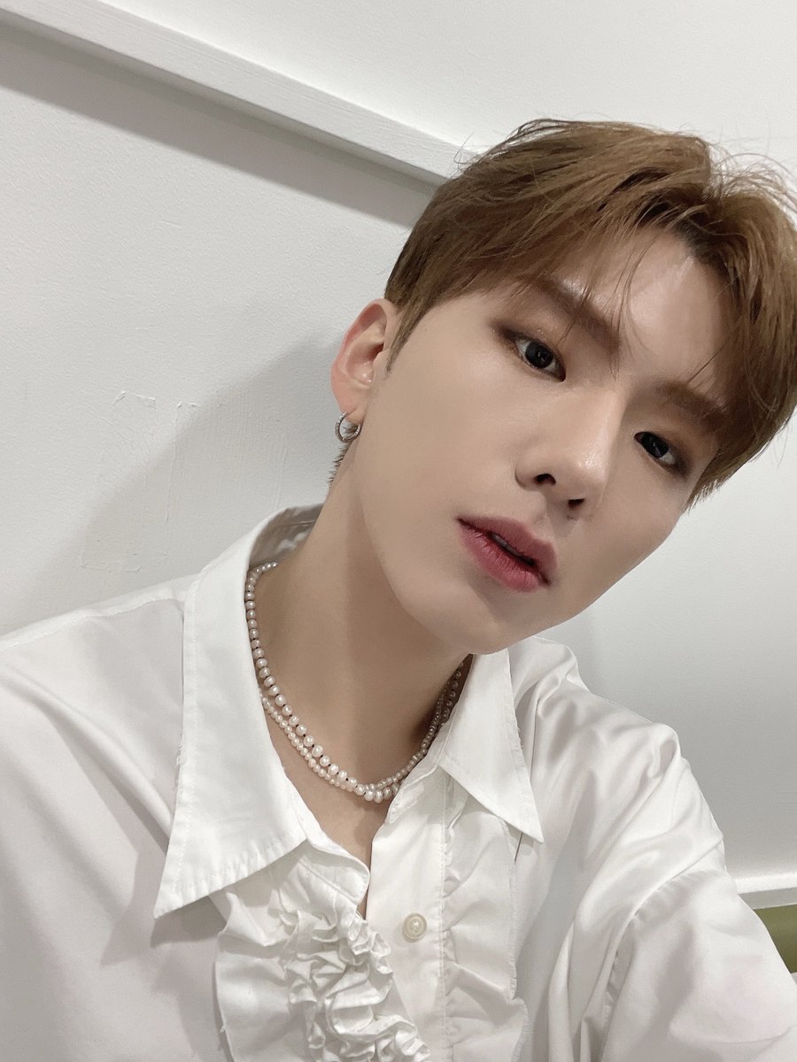 OfficialMonstaX tweet picture