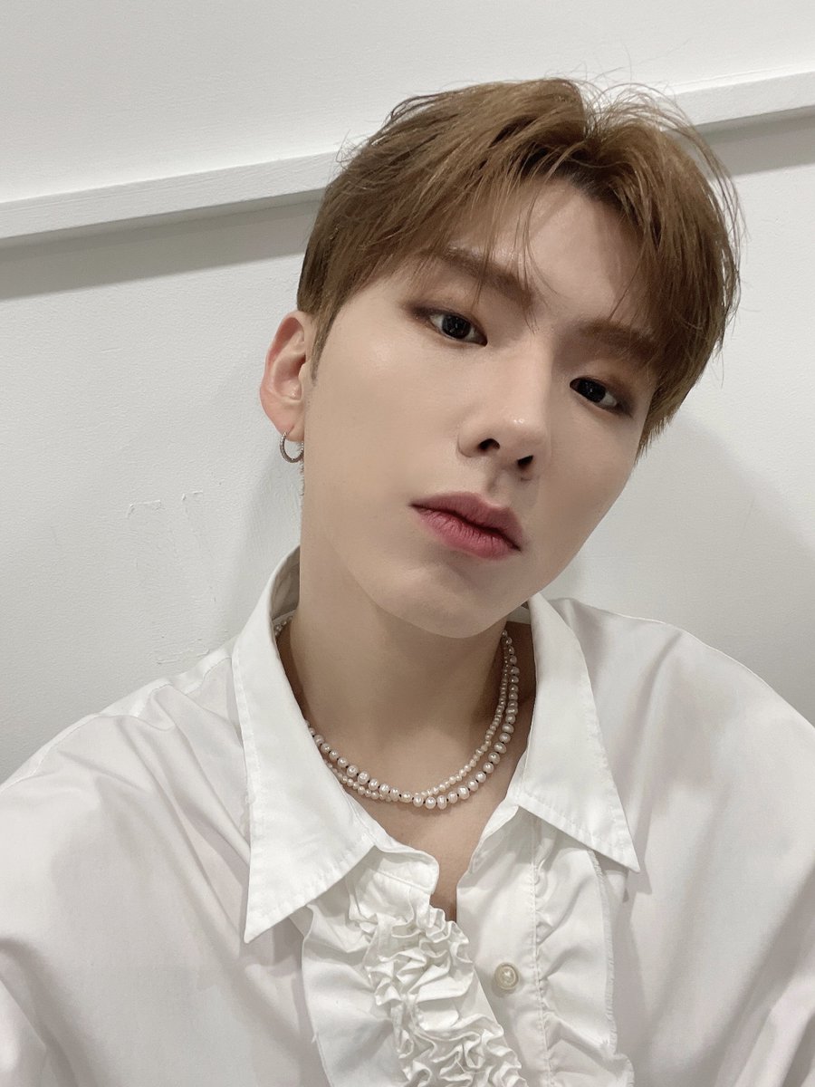 OfficialMonstaX tweet picture