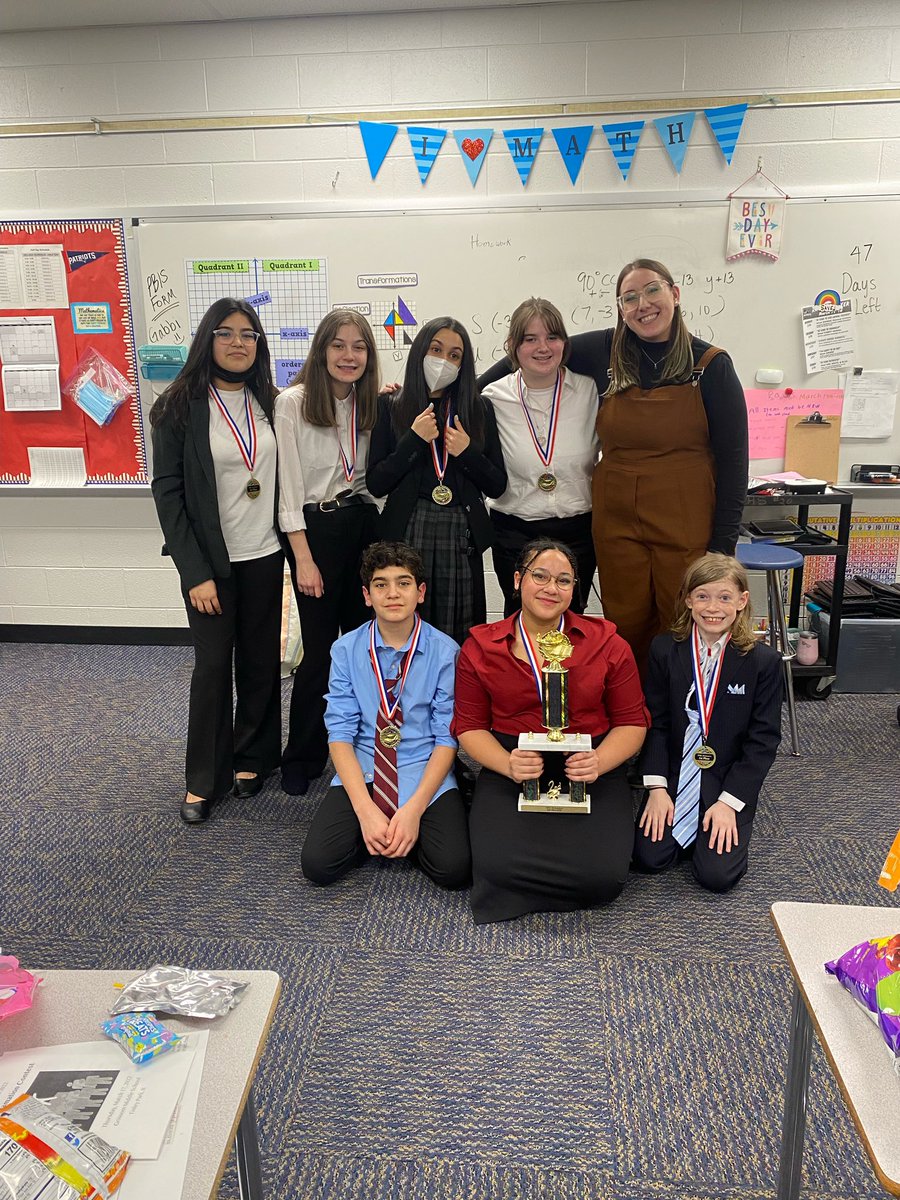 msullivanljhs's tweet photo. Congratulations to our 2nd Place Declamation team! Thanks @MissFrustaci for coaching and supporting these amazing students (and for the pictures)! #ljhs #patriotpride #burbank111 https://t.co/9iGPWZEHll
