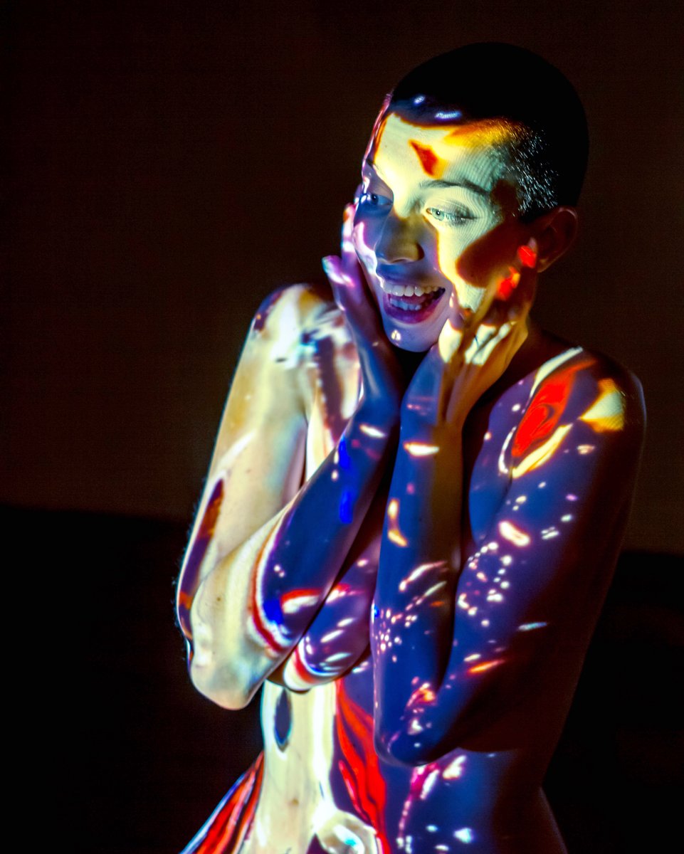 TVLPhoto's tweet image. Projector portraits - onecatmalone

#projectionphotography #artphotography #lightsplash #model #tucsonartist #tucsonphotography