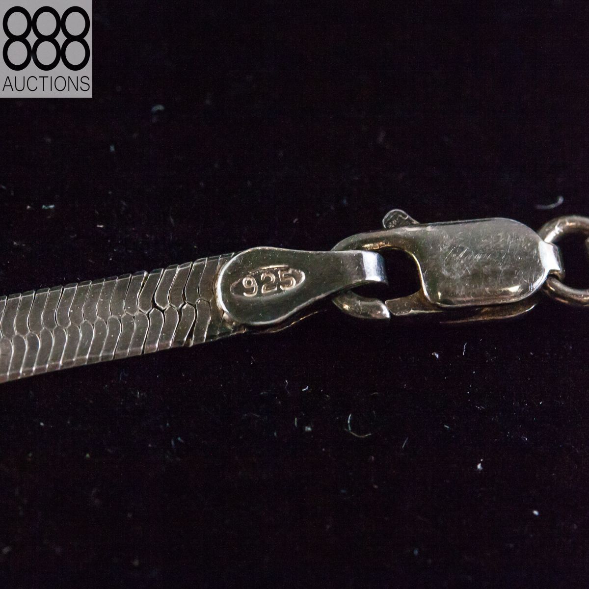 888auctions's tweet photo. Sterling Silver Chain Necklace
(Auction Date: Thursday, March 24, 2022, at 2:00 PM)
View item at: https://t.co/aYoPWOMg3B
#Silver #Sterlingsilver #Jewellery #SilverJewelry #Silverchain #Necklace #SilverNecklace #Italiansilver https://t.co/KNrs8UN6Gr