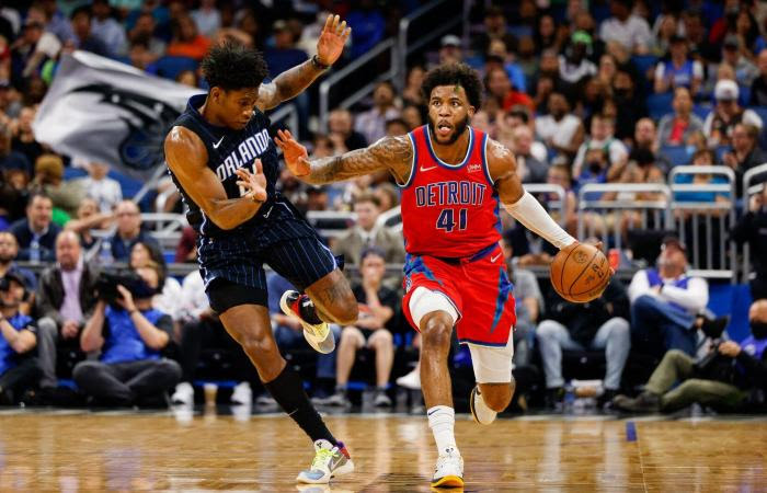 NBACVP's tweet image. ¿Lebron James? ¿Kevin Durant? ¿Jayson Tatum? ¡Nada de eso!

Anoche, en la victoria de #Detroit ante #Orlando, Saddiq Bey (alero, 22 años) metió 51 puntos (10/14 en triples). Fue elegido en el puesto 19 del #Draft2020 por #Brooklyn, que lo traspasó de inmediato a #Detroit.