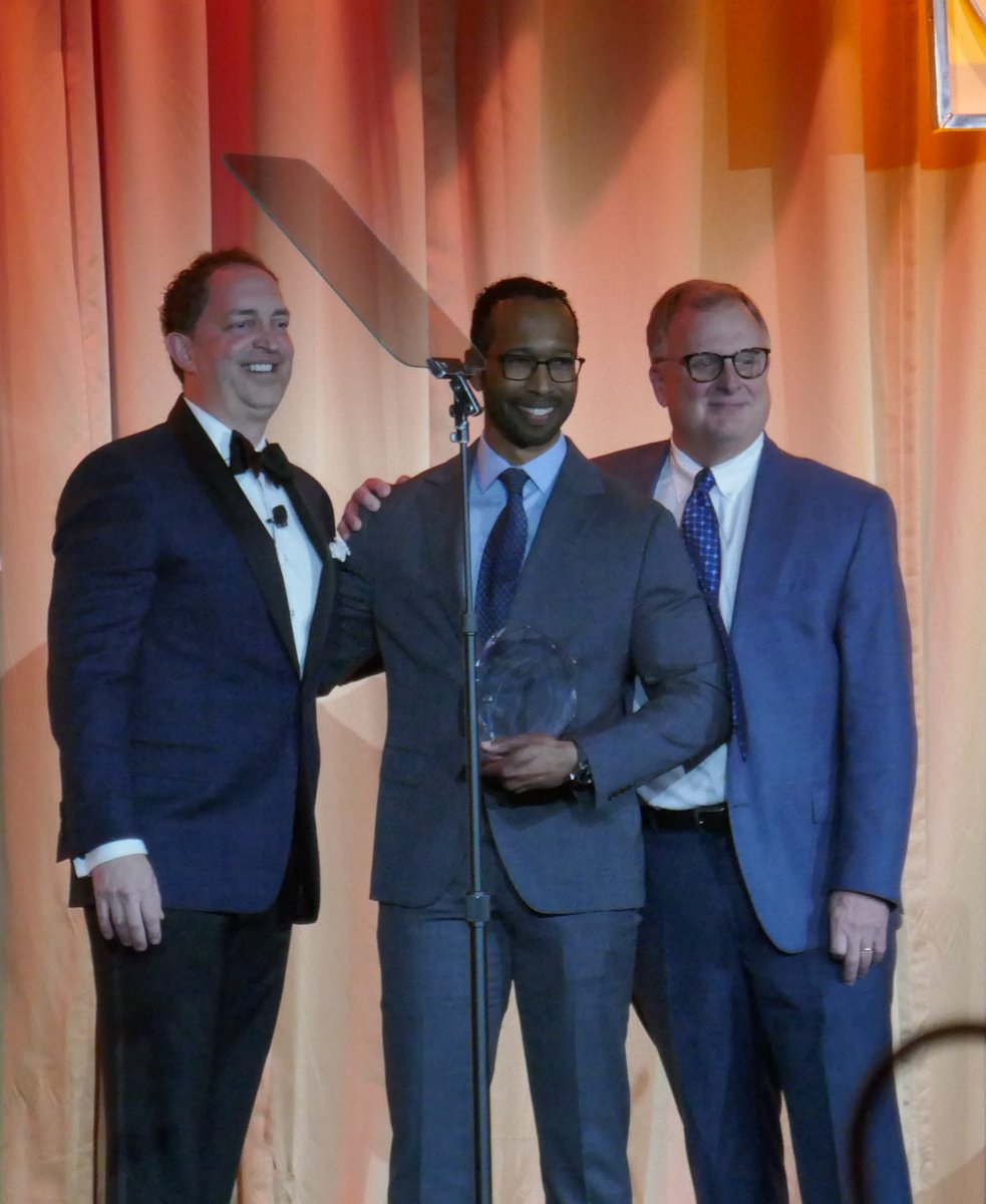 OrthogenRx's tweet photo. We are proud to announce our 2022 President’s Club winners! Congratulations to Evan Harris, Barbara Kuleba, and John E. Campo for outstanding achievement. #NSM2k22 #NSMElevate #ElevateAtAvanos #TriVisc #GenVisc https://t.co/n0VN8JD2wH