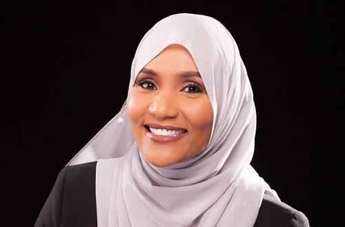 Standing on the Shoulders of Giants the Late <a href="/HodanTV/">Hodan Nalayeh</a> Founder <a href="/IntegrationTV/">Integration TV</a> dedicated her life to telling Somali stories to audiences worldwide and changing the narrative about Somalia from one of destruction, to hope and prosperity #IWD2022 🎖️✊ #naagiskadig