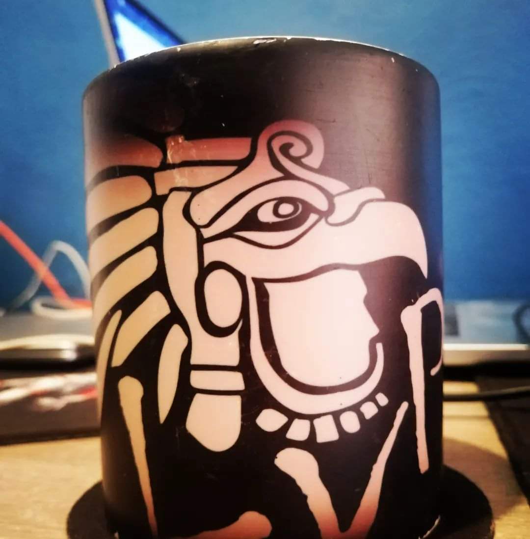 LegionLVP's tweet photo. ¡Buenos días, bandita! 
¿Ya están disfrutando de su café? ✔️ #SomosLVP https://t.co/25EMu81cF2