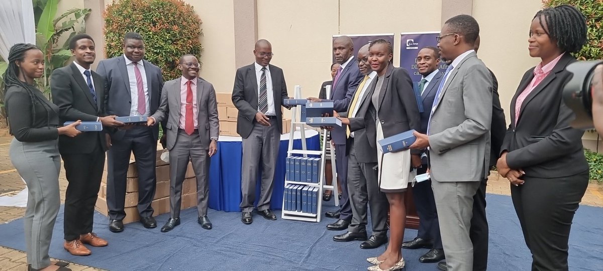 SL_Advocates's tweet photo. Thank you Makerere School of Law for paving the way. We wouldn't be here without you! #S&amp;L@40 #AWorthyCause @lawsocietymak https://t.co/KaiWClMAEV