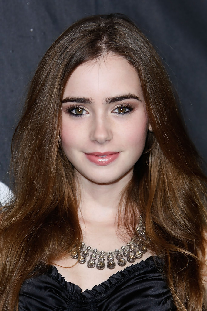 Happy 33rd Birthday Lily Collins 