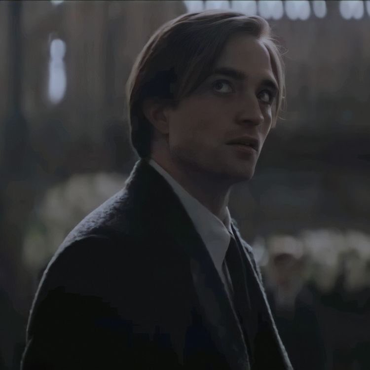 robennettison's tweet image. those emo boys with their emo hair &amp;amp; their emo clothes 🖤🖤🖤🖤