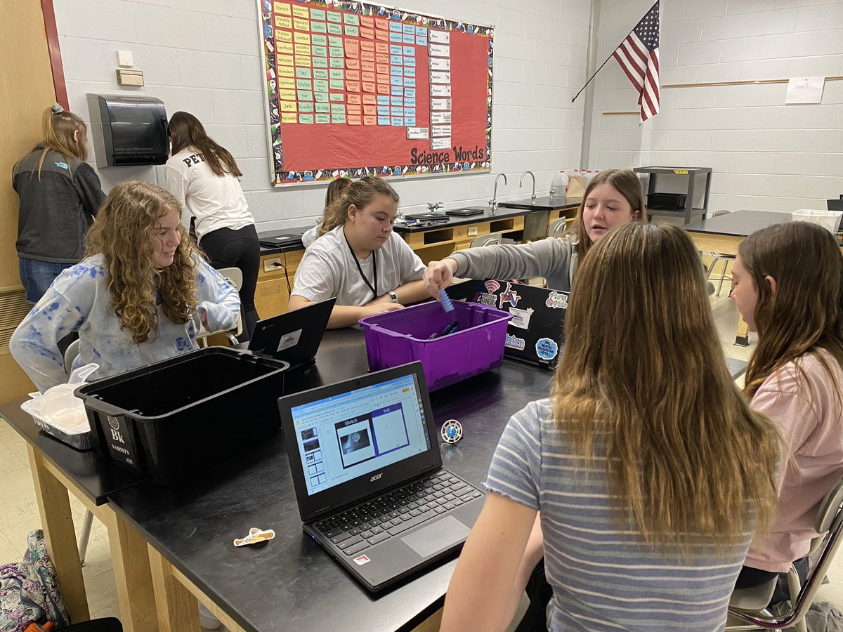 Melissa Efantis tweet media