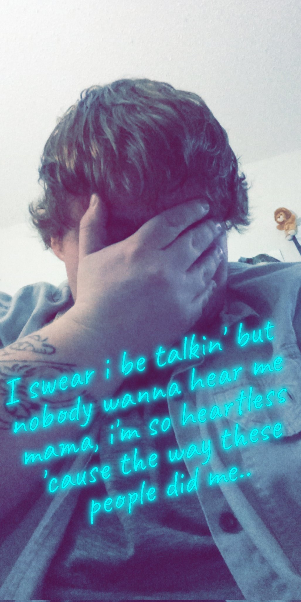@babymami4206 I'm just a numb little bug just trying to survive! Haha yea right!💔🌹 #FuckitRight https://t.co/5k5UDaCMyA