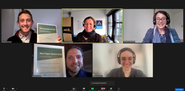 akkuhnt's tweet image. 🏆Glückwunsch an die 3 Nachwuchs-Preisträger:innen der Deutschen Gesellschaft für #Demographie (dgd-online.de) des Jahres 2022! 
🥇Adelaida Barrea ( MA-Arbeit)
🥇Tobias Weidinger (Dissertation)
🥇Patrizio Vanella  (Best Paper)
Danke @MKreyenfeld für die wunderbare Orga!