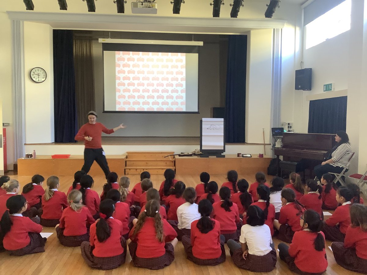 LEHJuniors's tweet photo. Our Upper 1 pupils are thoroughly enjoying a session with inspirational author Alex Milway. They have been creating imaginative new animal characters! #alexmilway #regencybooks https://t.co/ekuc9TUqSj