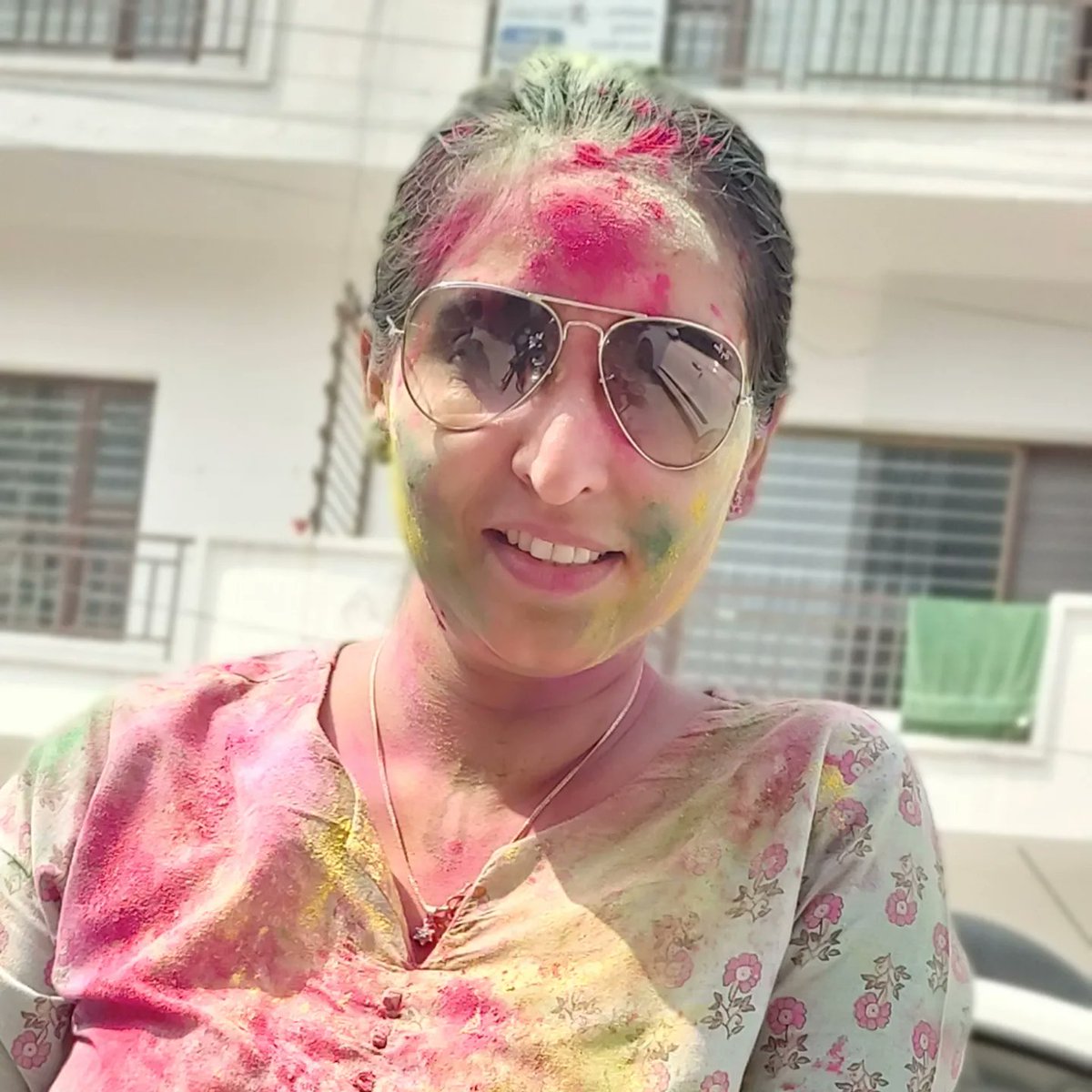 rj_geet's tweet photo. रंगना ज़रूरी है !!! #happyholi #rjgeet https://t.co/2GOaZ3y80F