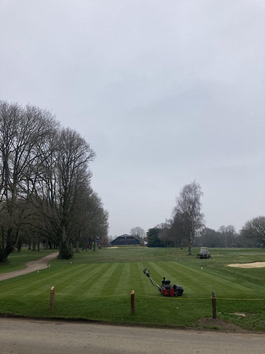 18th tee rebuild carried out by <a href="/BlinderBunker/">Profusion & Blinder</a> looking 🔥