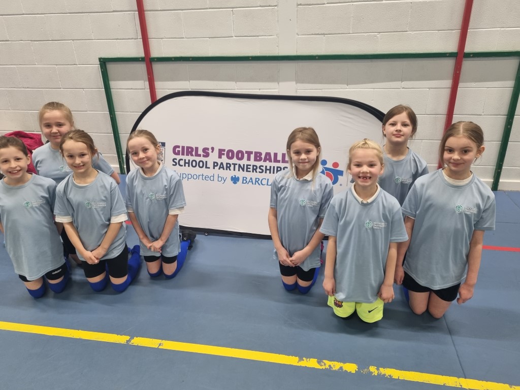 astonhallschool's tweet photo. ⚽ Yesterday some girls took part in an U9s football tournament run by @rotherhamgames.

They did fantastically well! We saw some great teamwork, attitude and footballing ability. 👏

Read the full story here 👉 https://t.co/mvawUPVhGH https://t.co/ayLqJYqMJ9