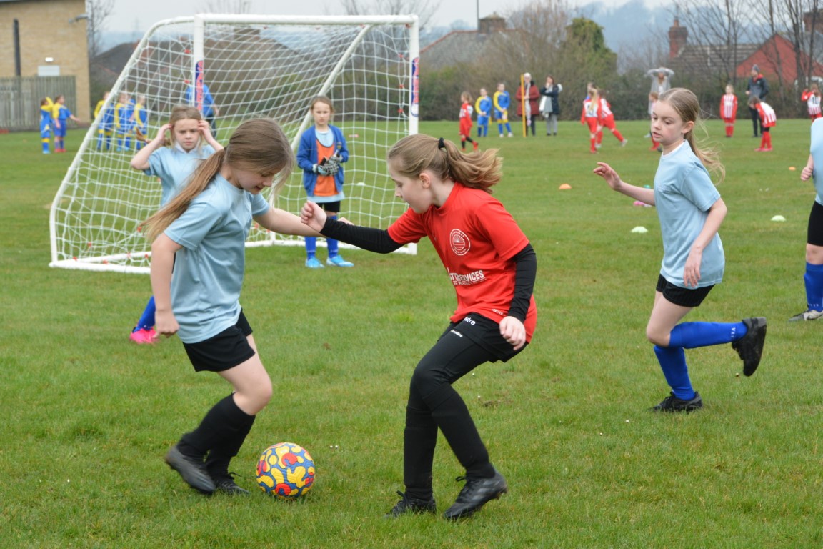 astonhallschool's tweet photo. ⚽ Yesterday some girls took part in an U9s football tournament run by @rotherhamgames.

They did fantastically well! We saw some great teamwork, attitude and footballing ability. 👏

Read the full story here 👉 https://t.co/mvawUPVhGH https://t.co/ayLqJYqMJ9