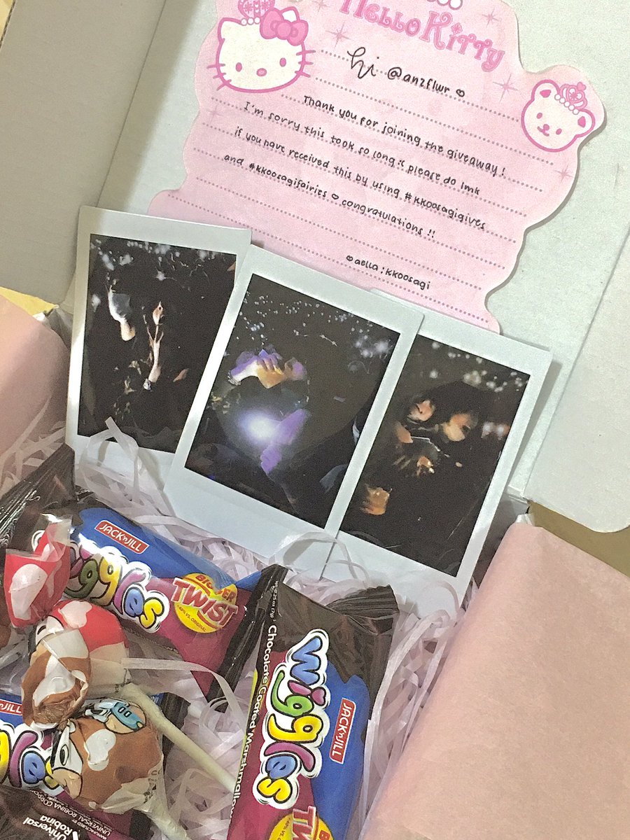 anzflwr's tweet photo. 💌 #flwrmail
Hii @kkoosagi ! I finally received the package, ang cuteee💗 thank you so much sa pa giveaway hehe kinikilig ako saur muchh and thank you ulit sa lollipops and wiggles my favvvvvv <33
#kkoosagigives #kkoosagifairies https://t.co/cH8dVglk5d