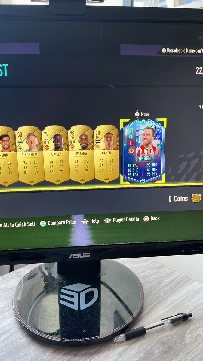 justtomfisher's tweet photo. @EASPORTSFIFA @EAHelp I think there seems to be an issue with one of my 100k packs. I don’t recall this player being available in the game and currently he’s sitting in my duplicates pile? https://t.co/S4TnXzjCwU