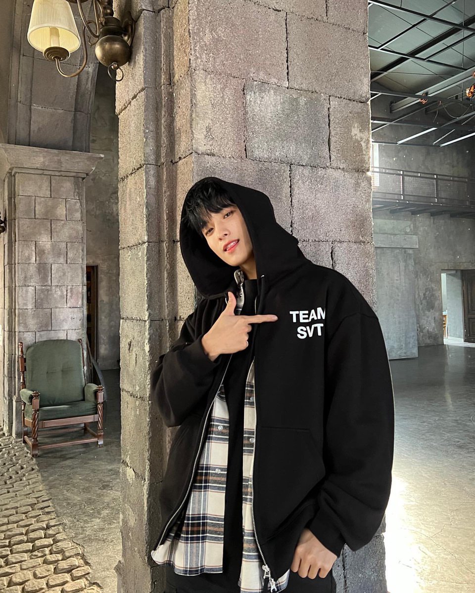DK2l8_'s tweet photo. 에바적으로 예뿌요 .. 아깅 ... 💙 https://t.co/88MUmFJF0l