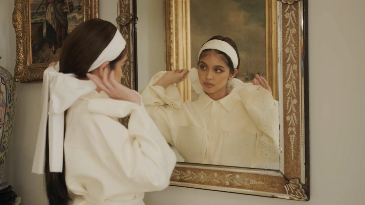 menggalurks's tweet photo. Check out Maine Mendoza's exclusive YouTube fashion film 

Link 🔗 https://t.co/e2UHVjM4Gi

#MaineMendoza @mainedcm  #MaineMendozaforLOfficielPH https://t.co/SNPcWS3o2l
