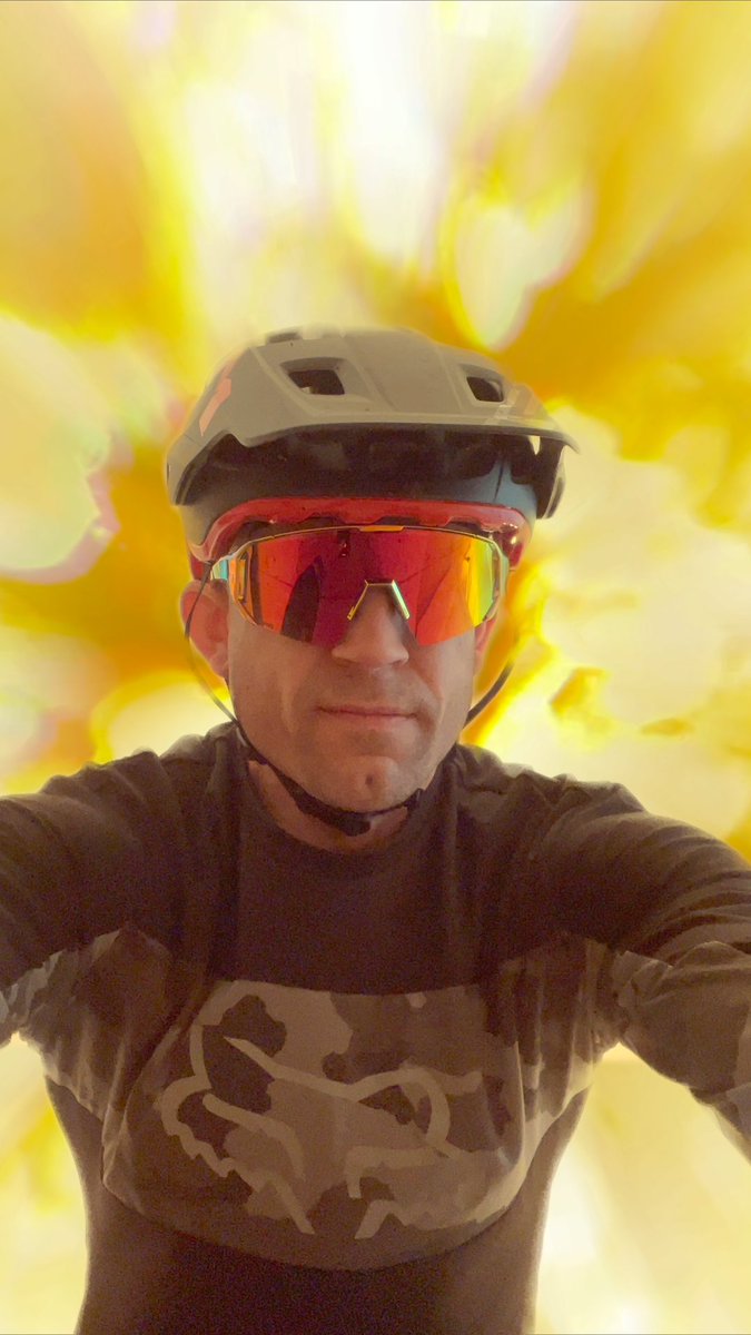 ski_57's tweet photo. Better test these puppies out then ⁦@melonoptics⁩ #JustRide #Alleycats #LTDEd https://t.co/VgyMde8fy3