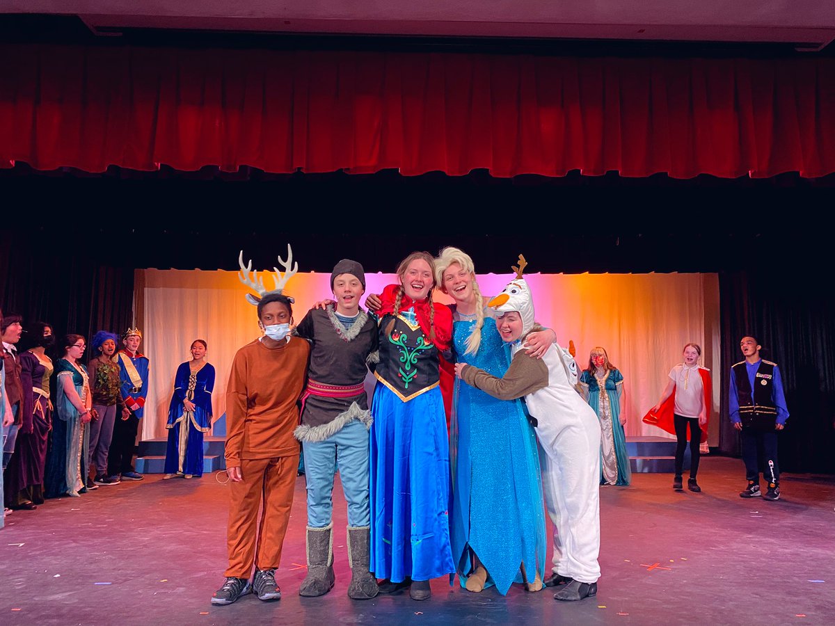 katiemseymour's tweet photo. Today’s the day! Join us for Frozen, JR @FarmingtonIAR @FarmContEd ❄️ https://t.co/umamF9bwiC