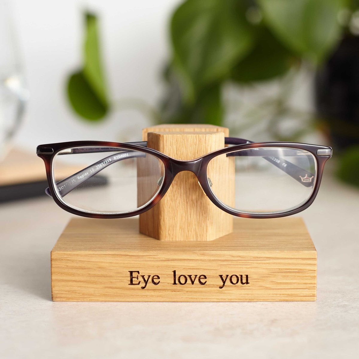 MUM EYE LOVE YOU

How better to tell mum how much she is cherished?
Have you got your Mother's day gift sorted yet?
mijmoj.co.uk/product-catego…

#mothersdaygift #shoplocal #madeinwales #supportsmallbuisnes #madeinwales #crafted #wood #woodworking