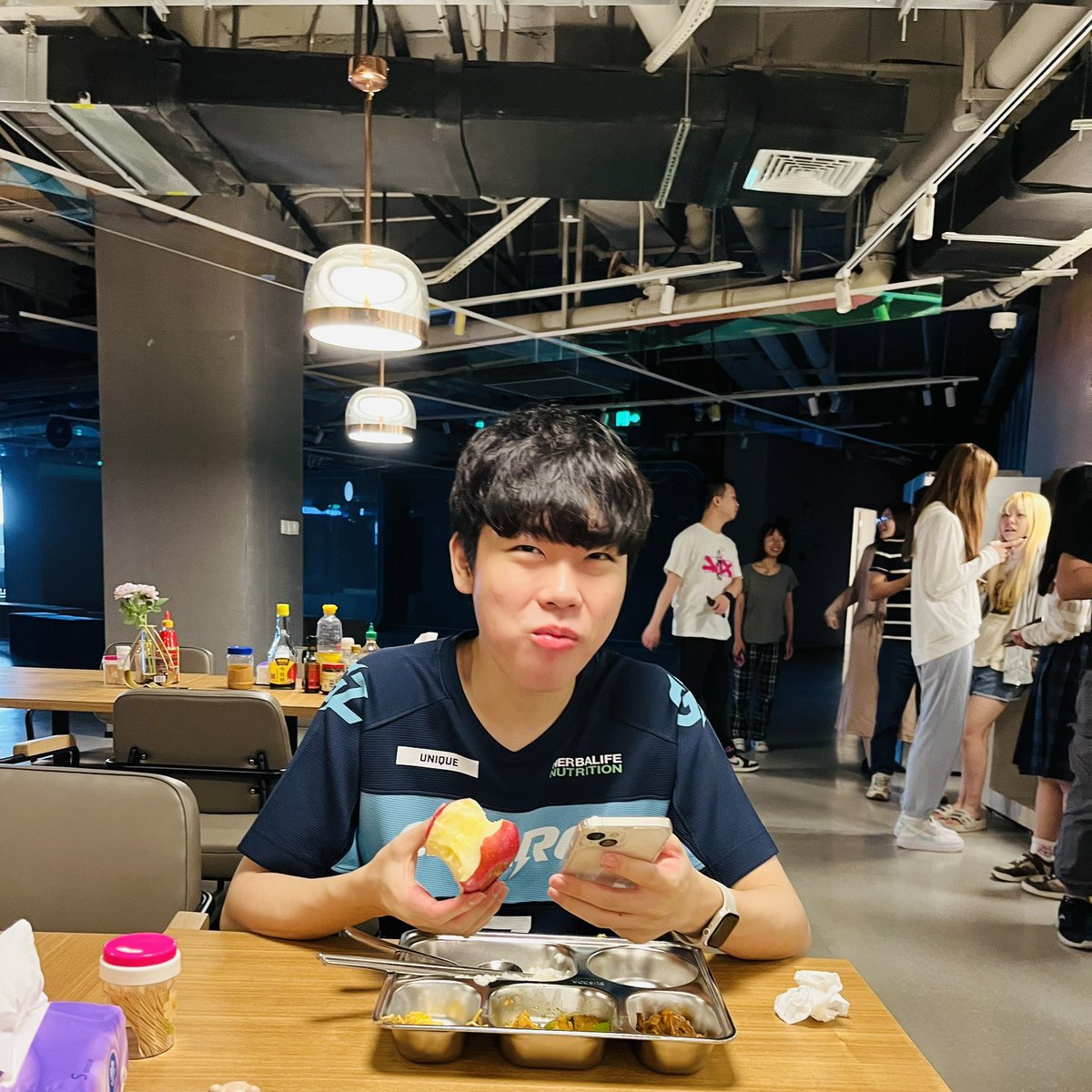 Eddy Meng tweet media