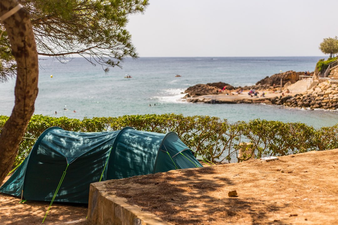 CampingNautic's tweet photo. Disposem de parcel·les de diferents mides per a tendes de campanya, caravanes o autocaravanes. 😊
#ametllademar #campingnautic #parceles #tiendasdecampaña #caravanes #autocaravanes #camping #tarragona https://t.co/A3JqZLJRyP
