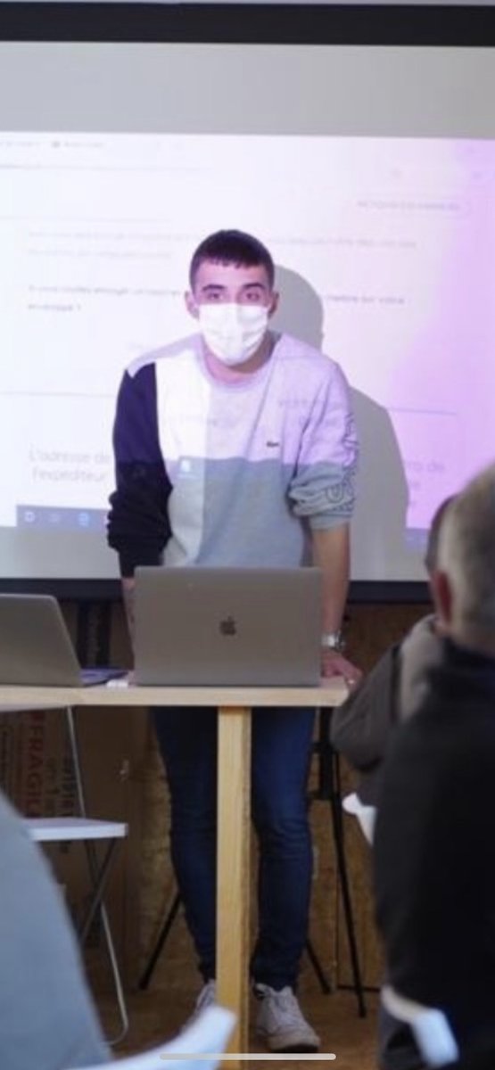 Helyx's tweet photo. L’équipe s’agrandit encore ! 🥳

On accueille @bourbottedylan_ en tant que dev fullstack.

Quand il ne code pas pour le travail... il code pour le plaisir ! #toujoursplus

🤔 « Sauf erreur, je ne me trompe jamais » https://t.co/7ZZJFUEbNE
