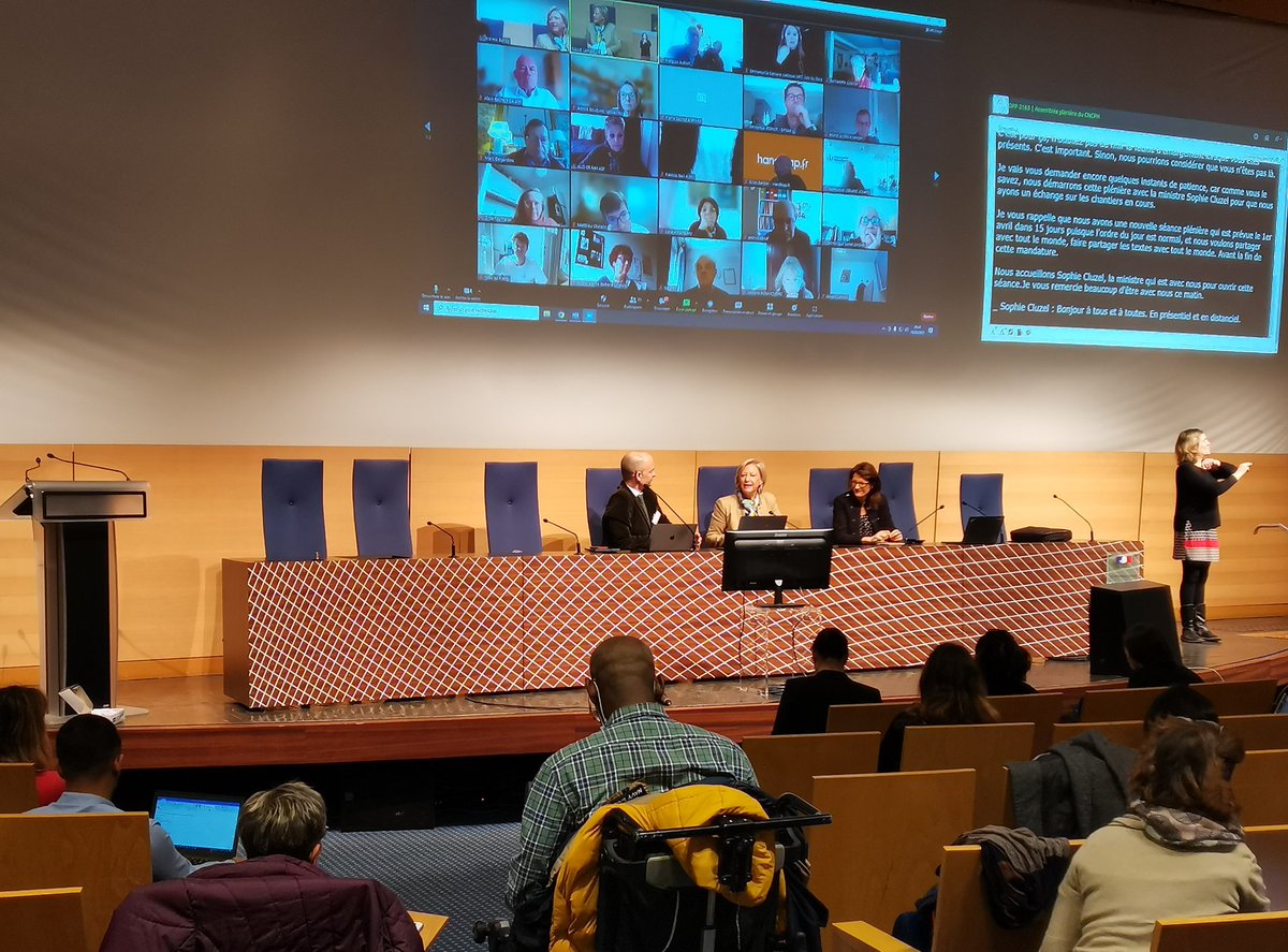 En ouverture de l'assemblée plénière du Conseil national consultatif des personnes handicapées avec <a href="/JBoroy/">Jérémie Boroy</a>, Président du <a href="/CNCPH_fr/">CNCPH</a>, pour rappeler les dispositifs mis en oeuvre pour l'accès aux droits des personnes en situation de handicap et les chantiers encore en cours.
