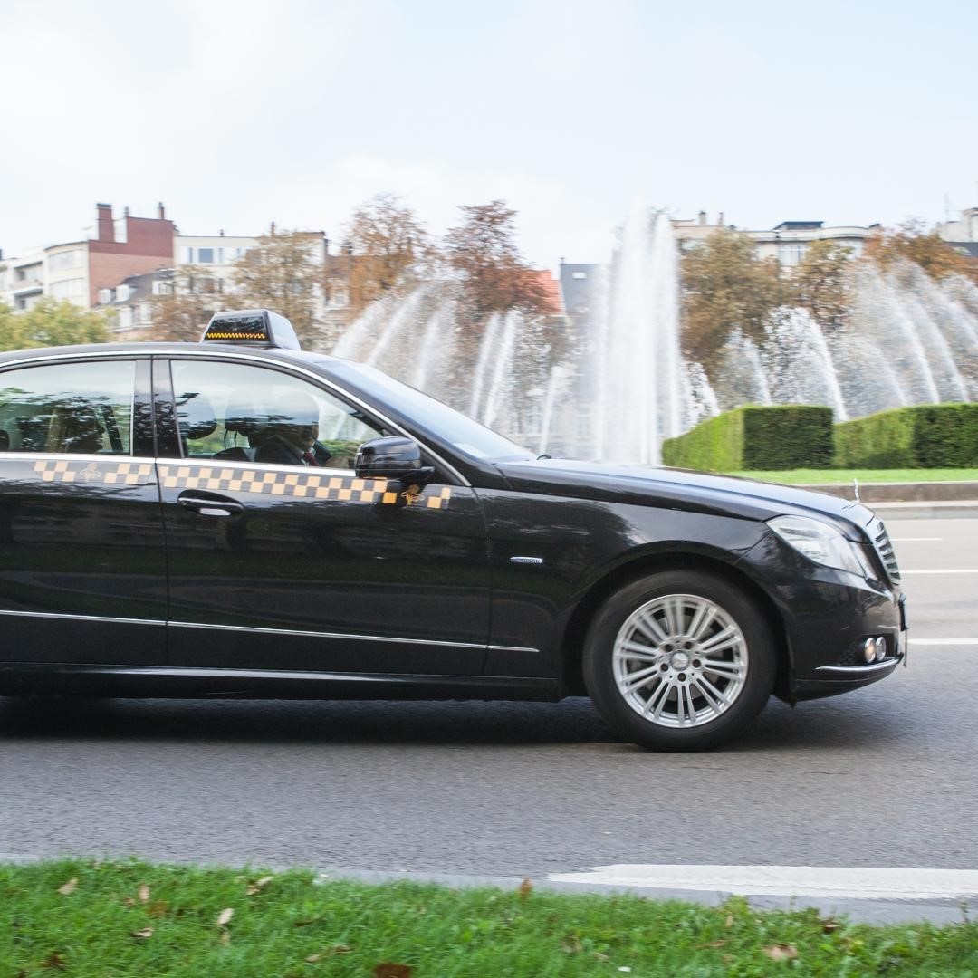 Taxis Verts est toujours là quand vous en avez besoin. Notre mission est simple : vous conduire où vous le souhaitez en toute sécurité.

Et grâce à notre application, bénéficiez d'un service sur mesure. Avez-vous déjà testé notre app ? Téléchargez la maintenant 👉🏻📱