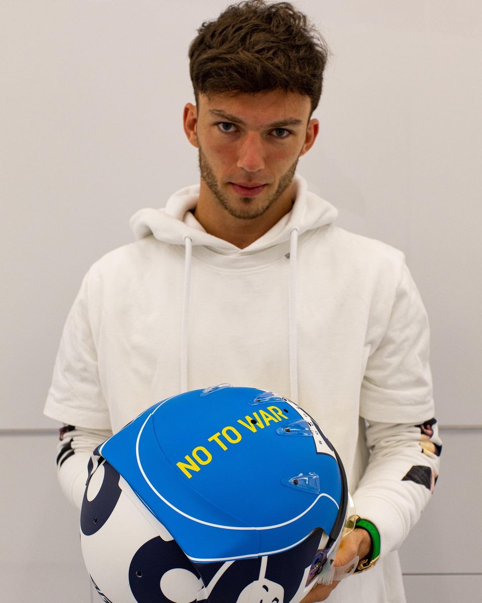 PierreGASLY's tweet image. For Peace 
For Solidarity 
For Ukraine 💙💛

The conflict in #Ukraine is threatening children's lives, many of whom need help to get to safety urgently. They need our support. Join me in helping #UNICEF to protect more children 🙏 link in bio 

help.unicef.org/ukraine-emerge…